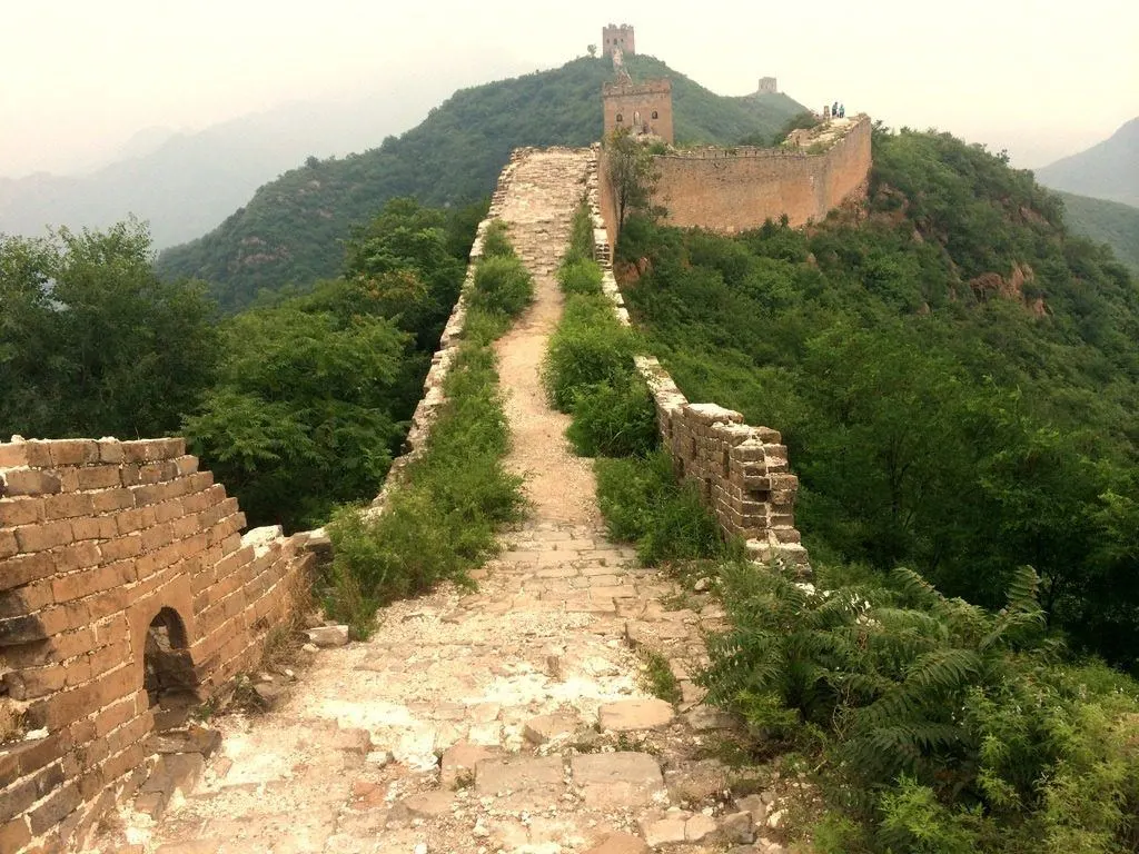 Jinshaling part of the wall.