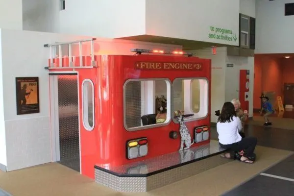 Children can put on fire fighter clothes and experience a fire engine.