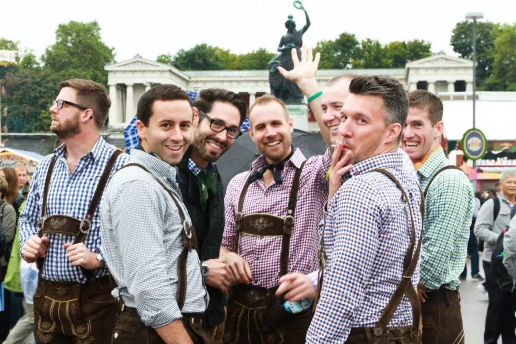 Making new friends is one of the best of the 10 reasons to go to the Oktoberfest.