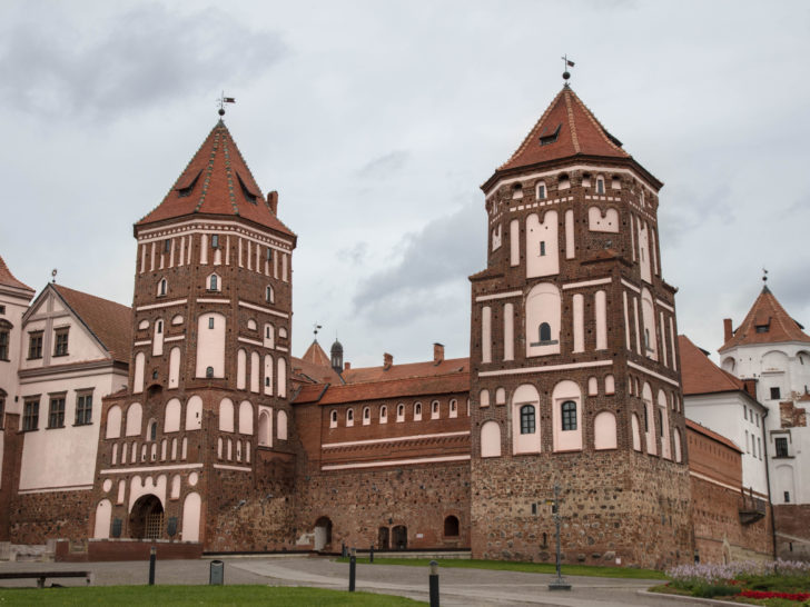 It's time to take advantage of Belarus' free five day visa, where you can see sights like this castle.