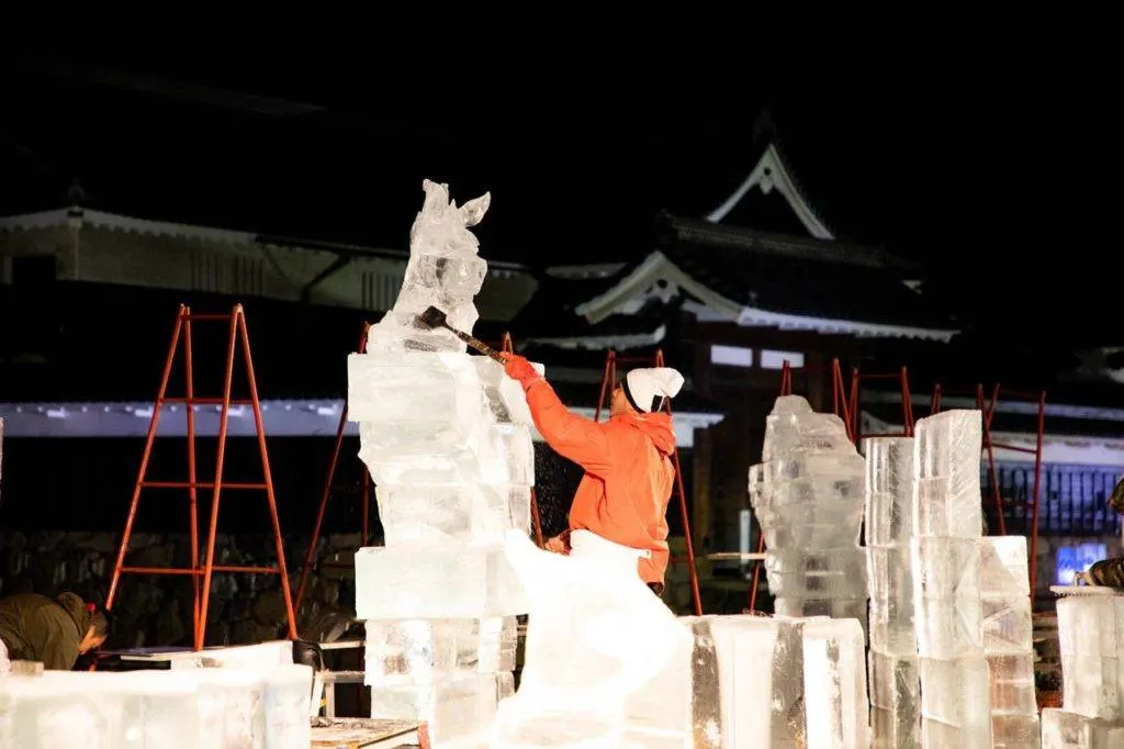 Artist getting ready to sculpt his entry at the Matsumoto Ice Sculpture Festival.