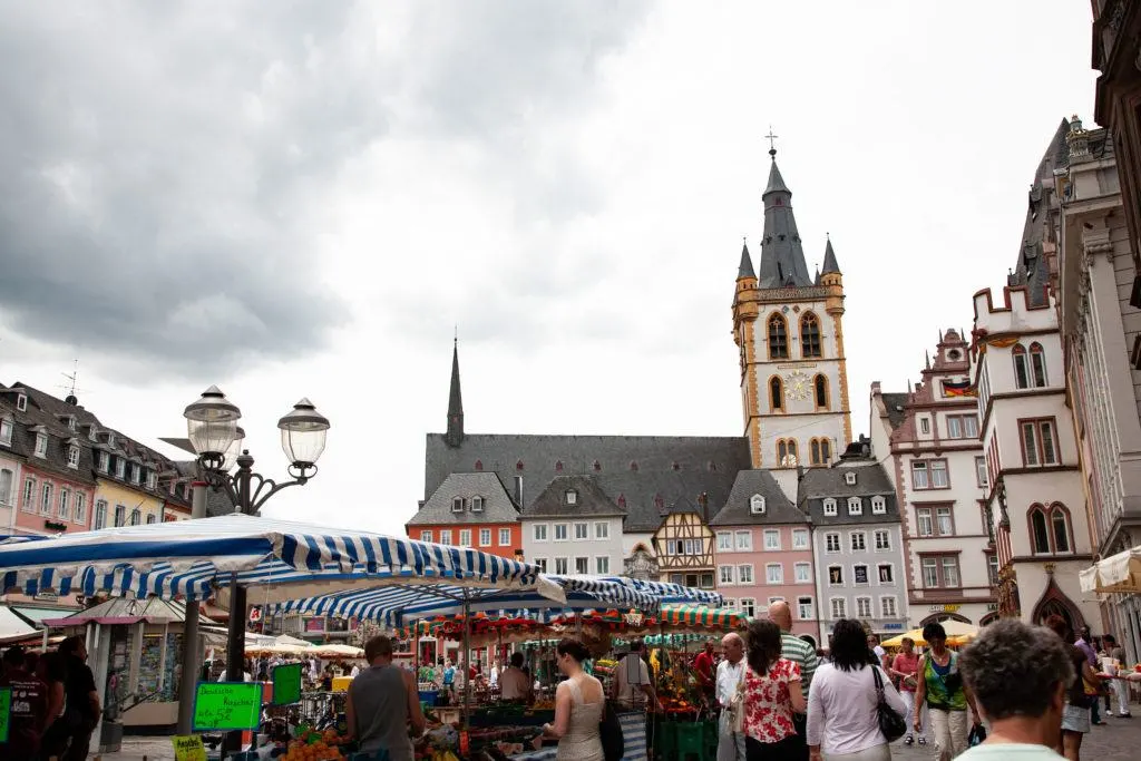 Saturday Market in the Hauptmarkt square of Trier.