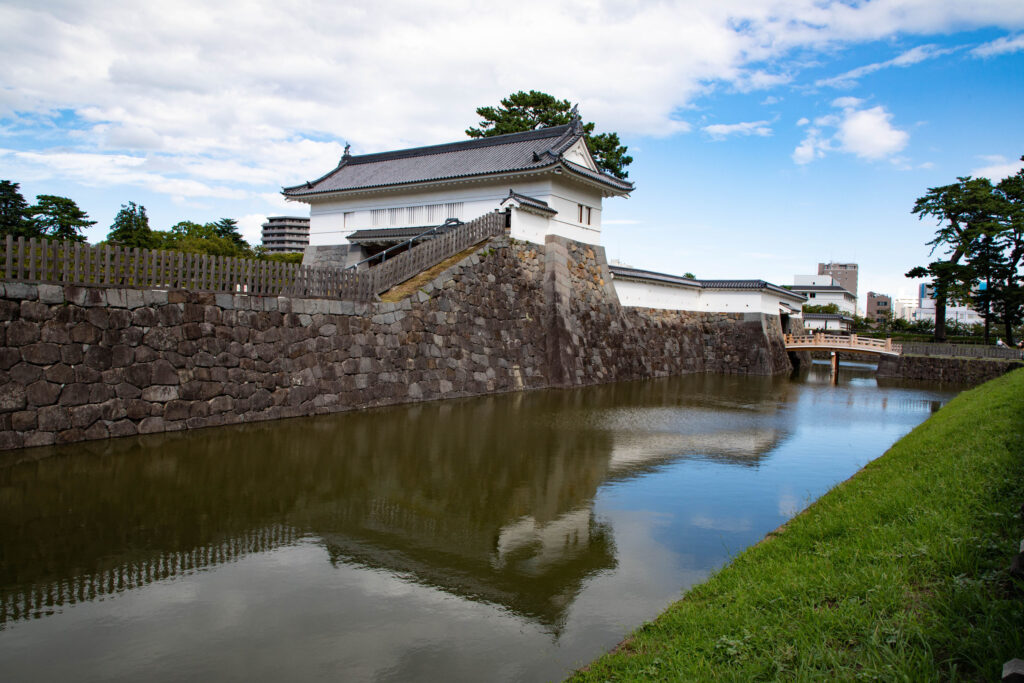 Odawara castle is one of the many things you can see and do on a day trip from Tokyo.