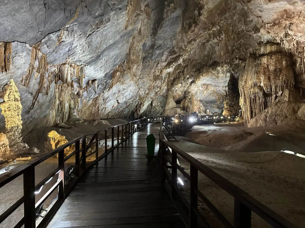 Paradise Cave, Vietnam.